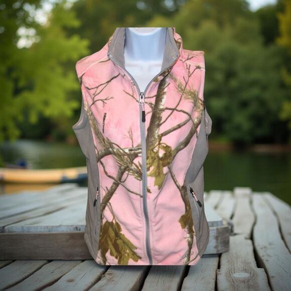 Cabela's Women’s Pink Camo Fleece Warm Hunting Vest Size Small - Picture 1 of 9